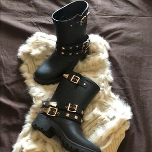 Steve Madden Boots